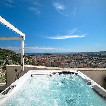 Sunset Panoramic View And Hot Tub Νίκαια